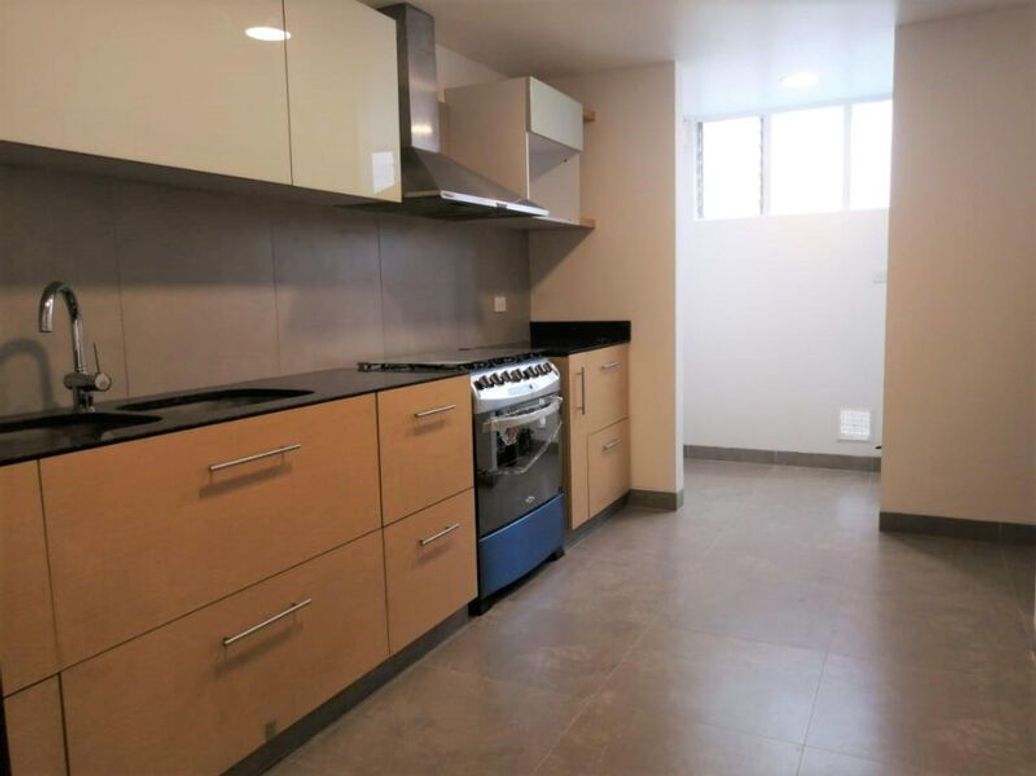 Apartamento de 2 alcobas en venta en Chicó Norte, Bogotá, 99 m² · foto 3 de 9