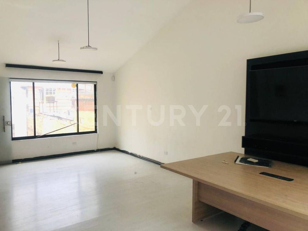 Casa de 3 alcobas en venta en Marly, Bogotá, 663 m² · foto 10 de 20