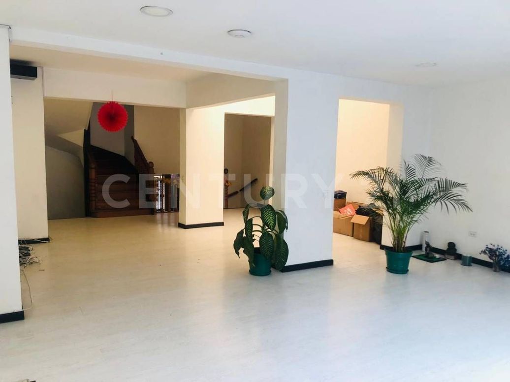 Casa de 3 alcobas en venta en Marly, Bogotá, 663 m² · foto 2 de 20