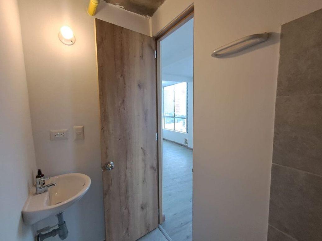 Apartamento de 1 alcoba en venta en Usatama, Bogotá, 30 m² · foto 9 de 14