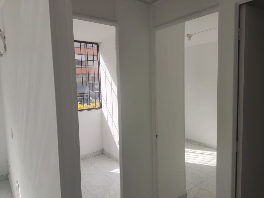Apartamento de 2 alcobas en venta en Tibabuyes Universal, Bogotá, 43 m² · foto 6 de 20