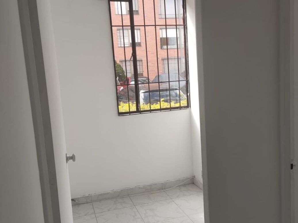Apartamento de 2 alcobas en venta en Tibabuyes Universal, Bogotá, 43 m² · foto 14 de 20