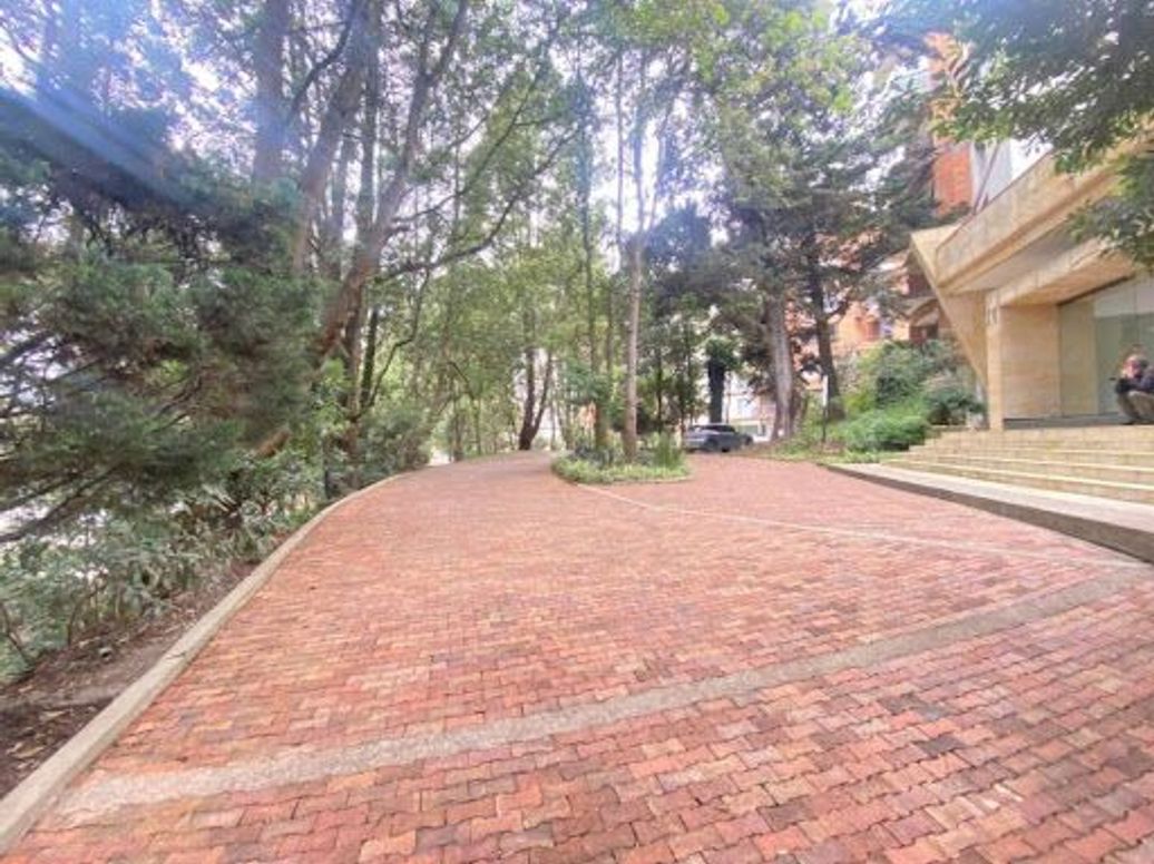 Apartamento de 4 alcobas en venta en Sotileza, Bogotá, 440 m² · foto 4 de 20
