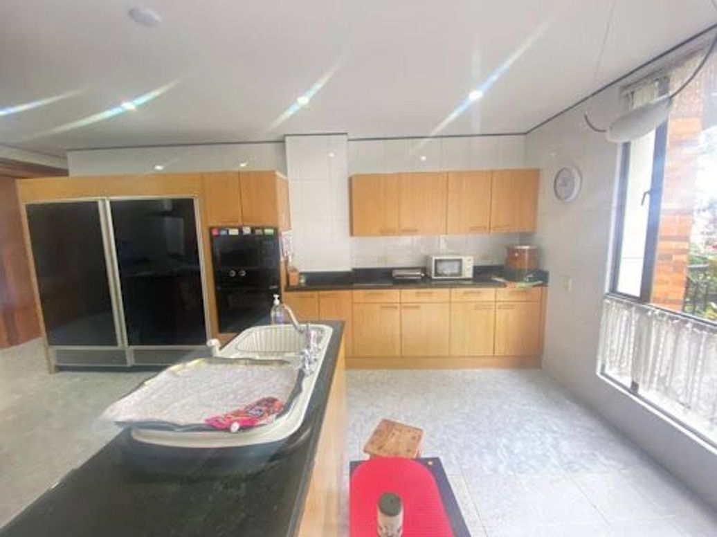 Apartamento de 4 alcobas en venta en Sotileza, Bogotá, 440 m² · foto 13 de 20