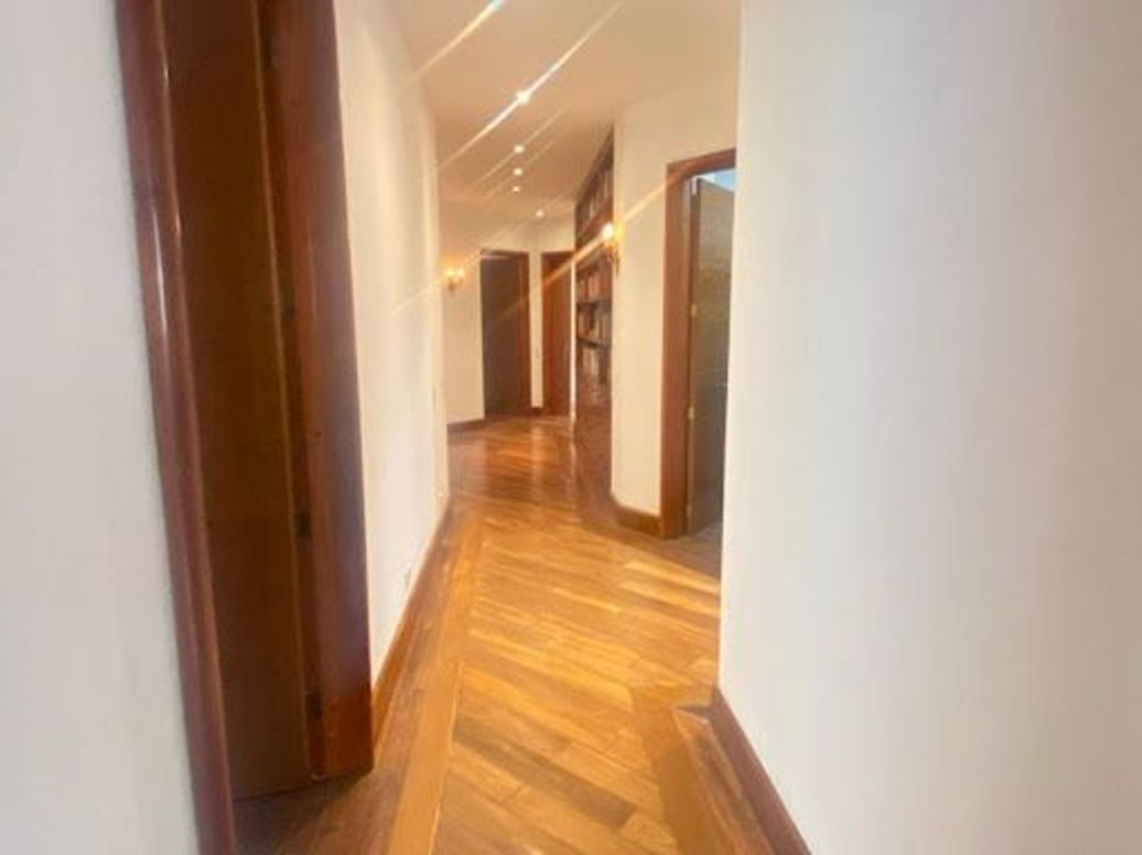 Apartamento de 4 alcobas en venta en Sotileza, Bogotá, 440 m² · foto 16 de 20