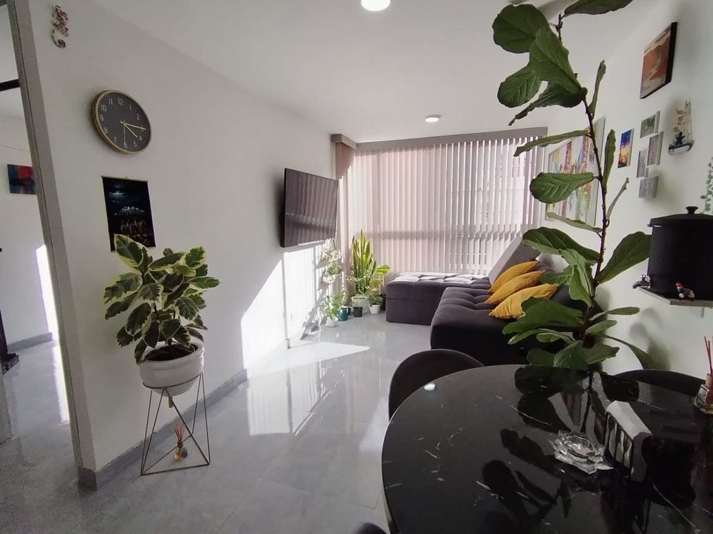 Apartamento de 2 alcobas en venta en Campo Alegre, Bogotá, 40 m² · foto 5 de 18