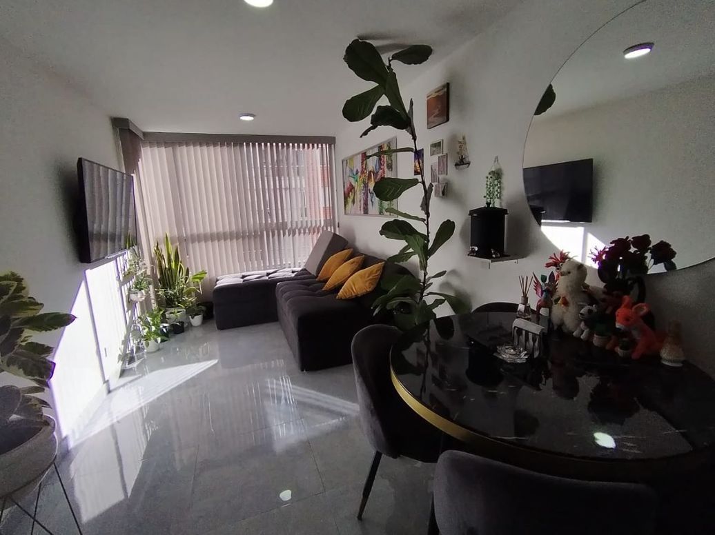 Apartamento de 2 alcobas en venta en Campo Alegre, Bogotá, 40 m² · foto 2 de 18