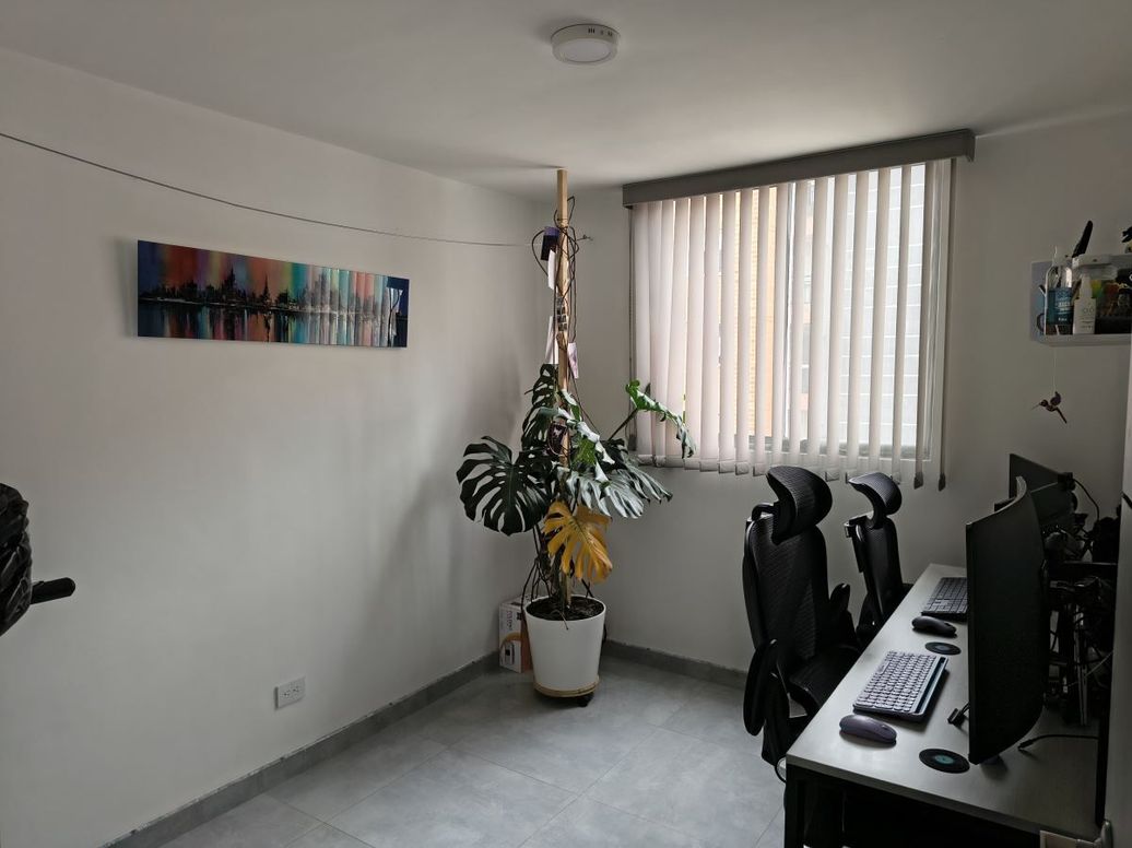 Apartamento de 2 alcobas en venta en Campo Alegre, Bogotá, 40 m² · foto 8 de 18