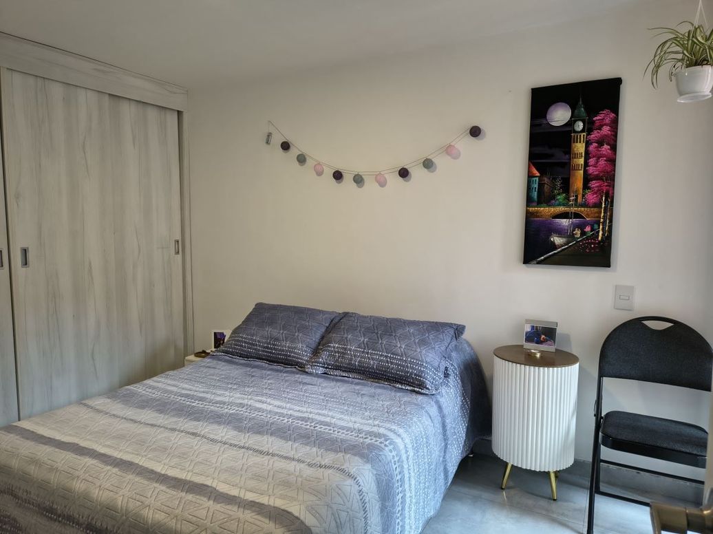Apartamento de 2 alcobas en venta en Campo Alegre, Bogotá, 40 m² · foto 9 de 18