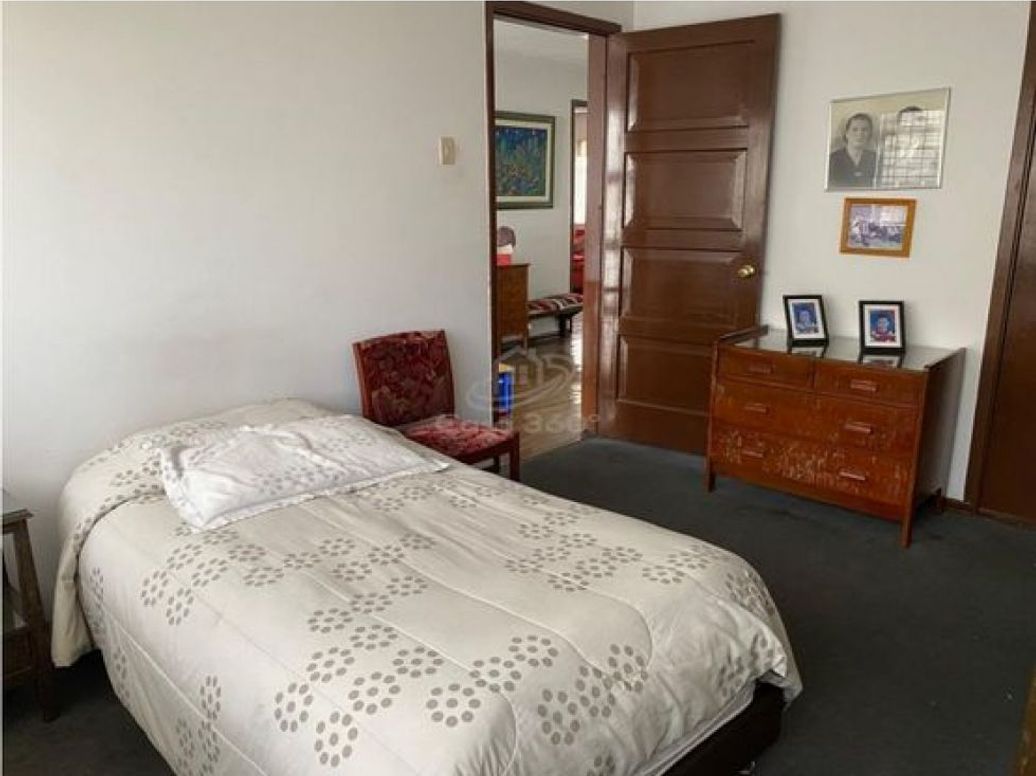 Casa de 3 alcobas en venta en San Luis, Bogotá, 315 m² · foto 15 de 20