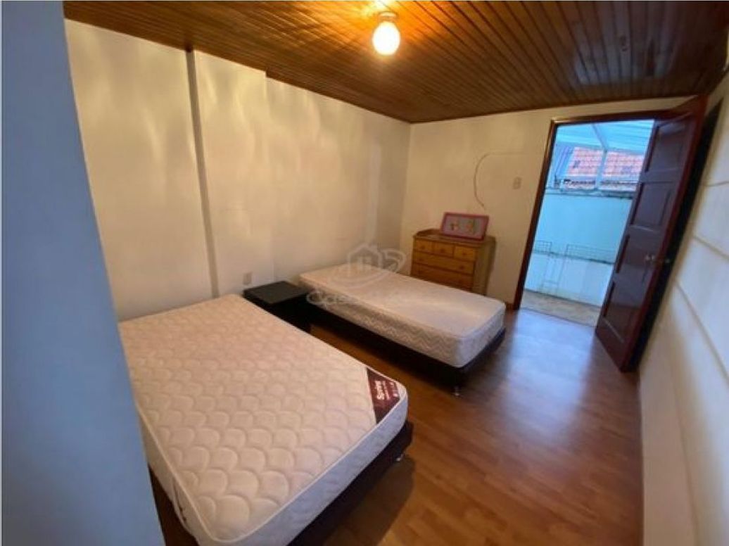 Casa de 3 alcobas en venta en San Luis, Bogotá, 315 m² · foto 16 de 20
