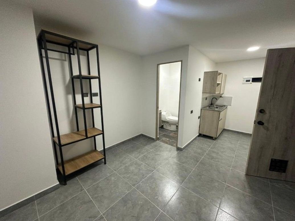 APARTAESTUDIO EN ARRIENDO UBICADO EN ENVIGADO en Envigado