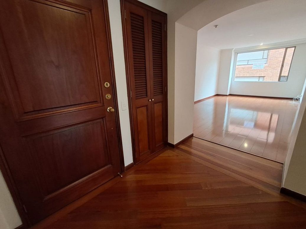 Apartamento de 1 alcoba en venta en San Patricio, Bogotá, 71 m² · foto 18 de 19