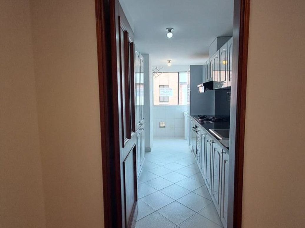 Apartamento de 1 alcoba en venta en San Patricio, Bogotá, 71 m² · foto 4 de 19