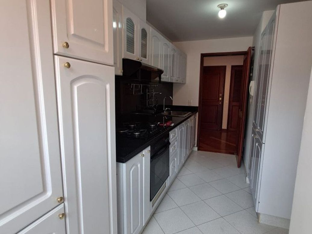 Apartamento de 1 alcoba en venta en San Patricio, Bogotá, 71 m² · foto 6 de 19