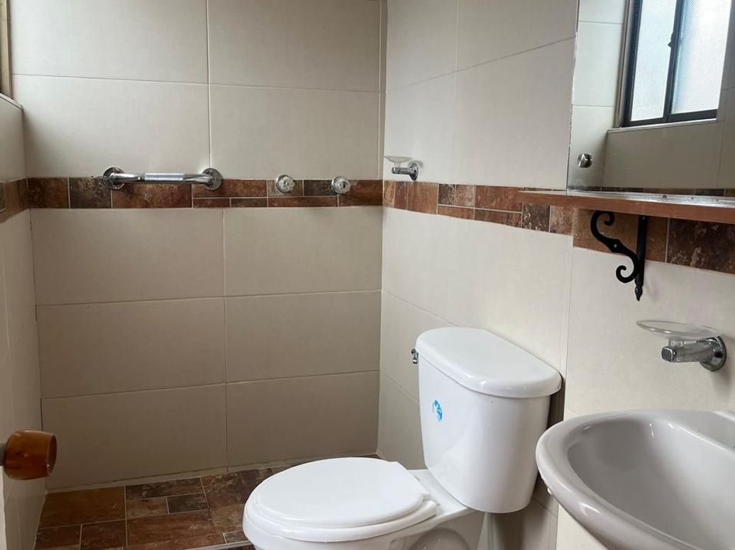 Apartamento de 4 alcobas en venta en Modelia Occidental, Bogotá, 68 m² · foto 6 de 11