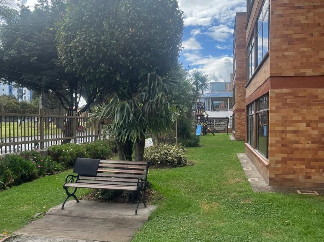 Apartamento de 4 alcobas en venta en Modelia Occidental, Bogotá, 68 m² · foto 4 de 11