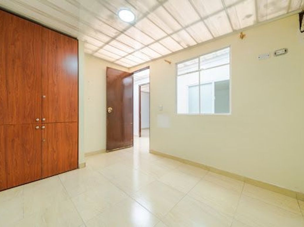 Casa de 18 alcobas en arriendo en La Soledad, Bogotá, 450 m² · foto 10 de 20