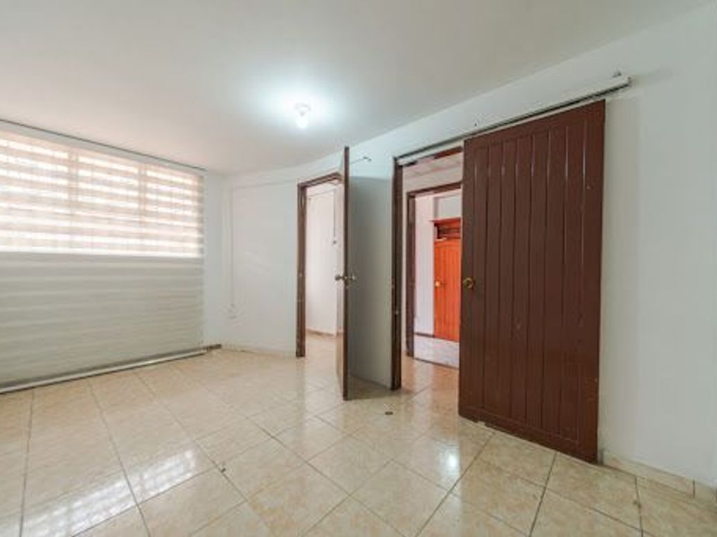 Casa de 18 alcobas en arriendo en La Soledad, Bogotá, 450 m² · foto 19 de 20