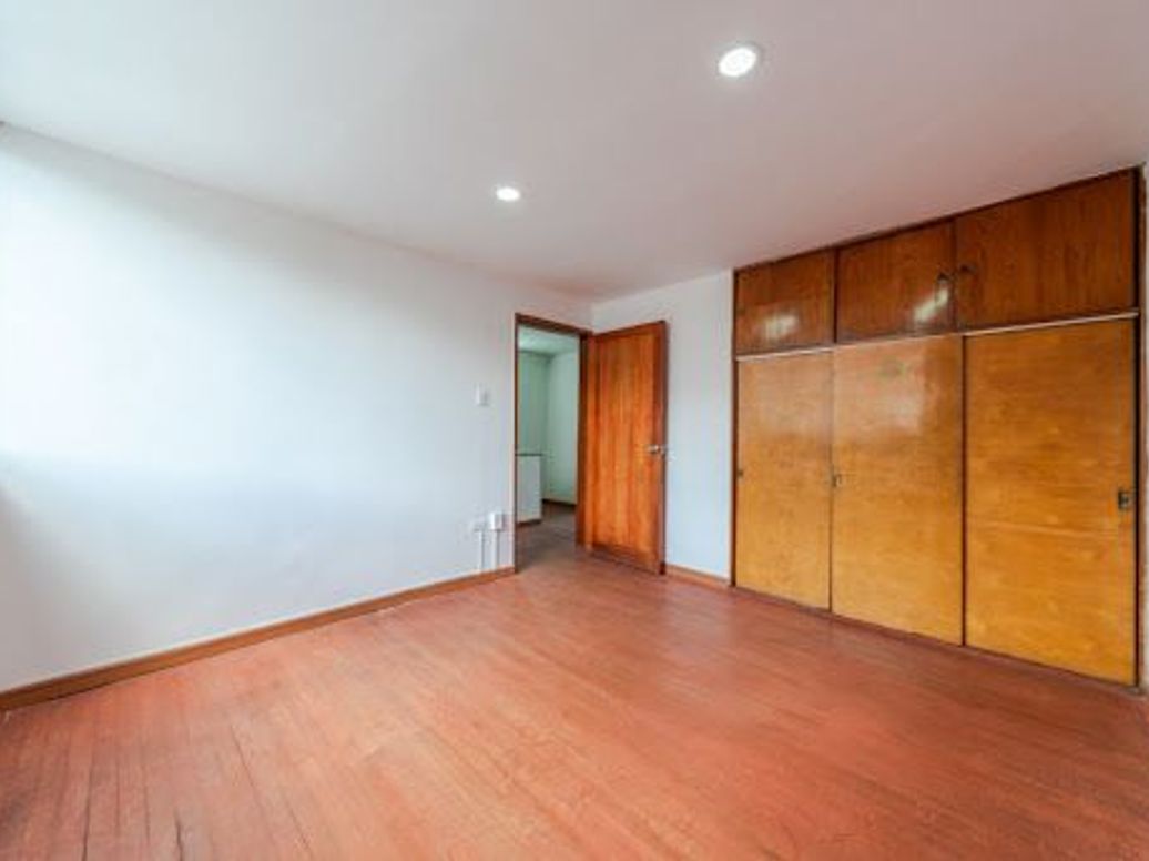 Casa de 18 alcobas en arriendo en La Soledad, Bogotá, 450 m² · foto 17 de 20