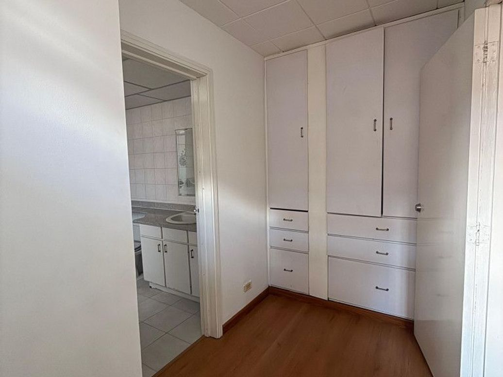 Apartamento de 3 alcobas en venta en Chico, Bogotá, 230 m² · foto 18 de 20