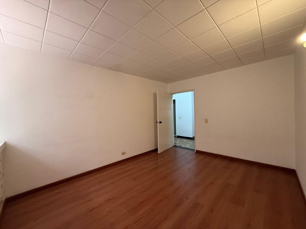 Apartamento de 3 alcobas en venta en Chico, Bogotá, 230 m² · foto 14 de 20