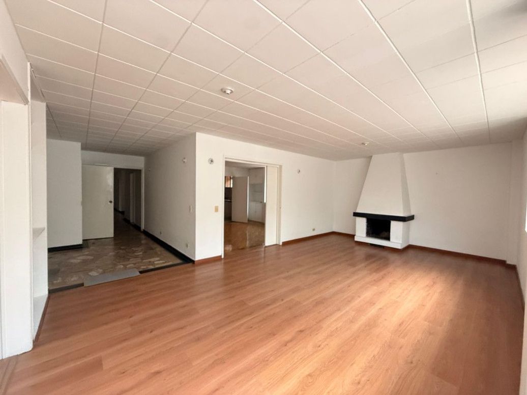 Apartamento de 3 alcobas en venta en Chico, Bogotá, 230 m² · foto 3 de 20