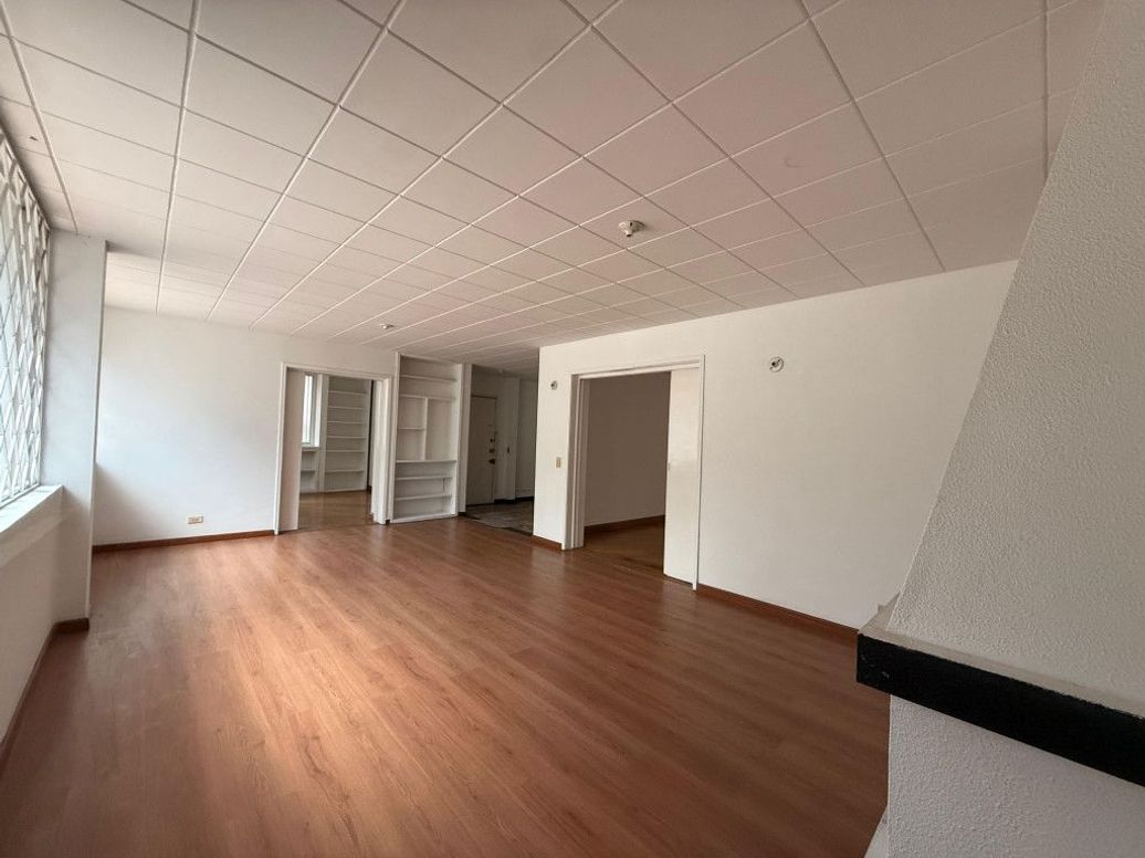 Apartamento de 3 alcobas en venta en Chico, Bogotá, 230 m² · foto 2 de 20