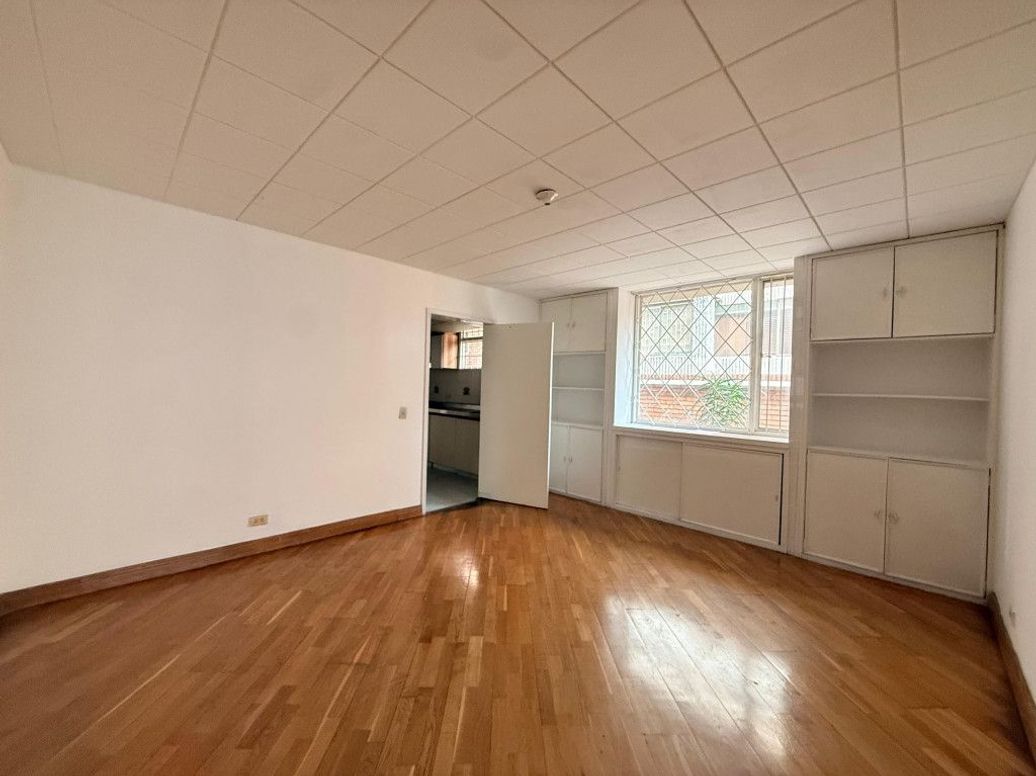 Apartamento de 3 alcobas en venta en Chico, Bogotá, 230 m² · foto 4 de 20