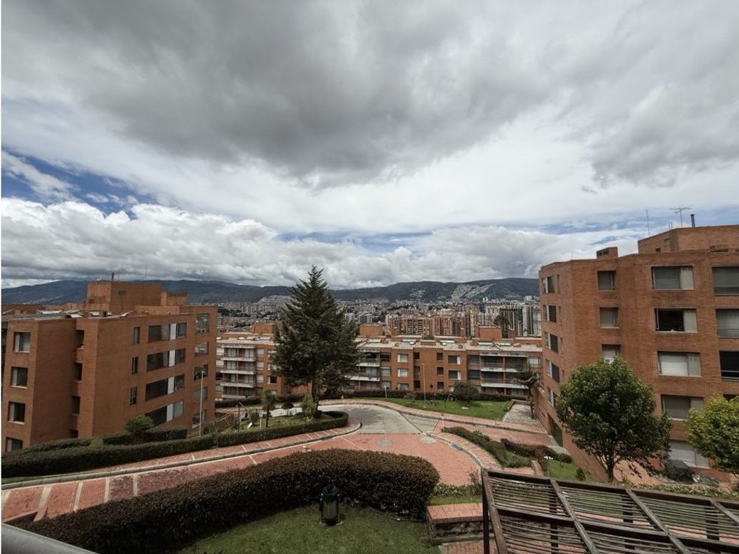 Apartamento de 3 alcobas en venta en Colinas De Suba, Bogotá, 221 m² · foto 5 de 20