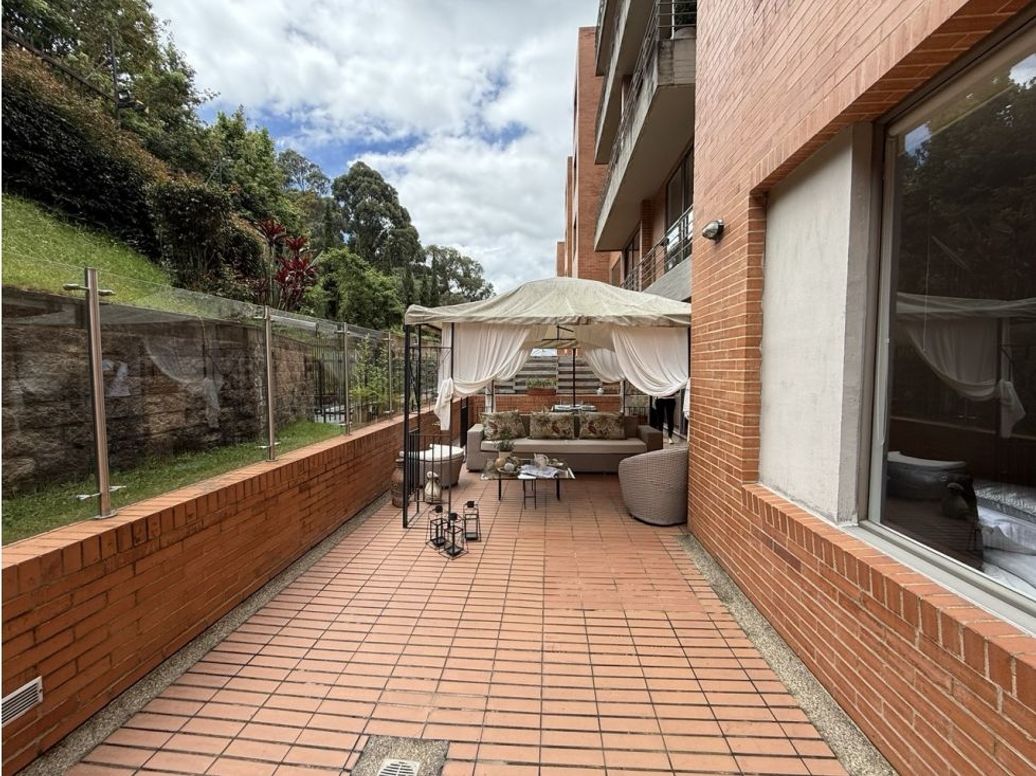 Apartamento de 3 alcobas en venta en Colinas De Suba, Bogotá, 221 m² · foto 12 de 20