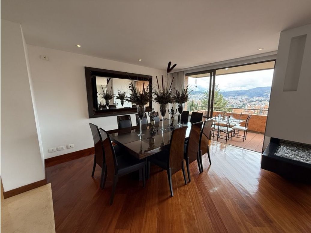 Apartamento de 3 alcobas en venta en Colinas De Suba, Bogotá, 221 m² · foto 8 de 20