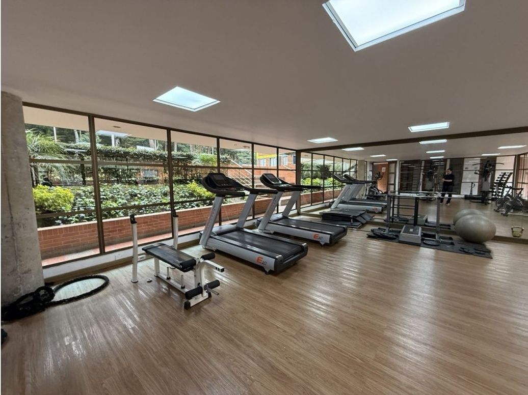 Apartamento de 3 alcobas en venta en Colinas De Suba, Bogotá, 221 m² · foto 14 de 20