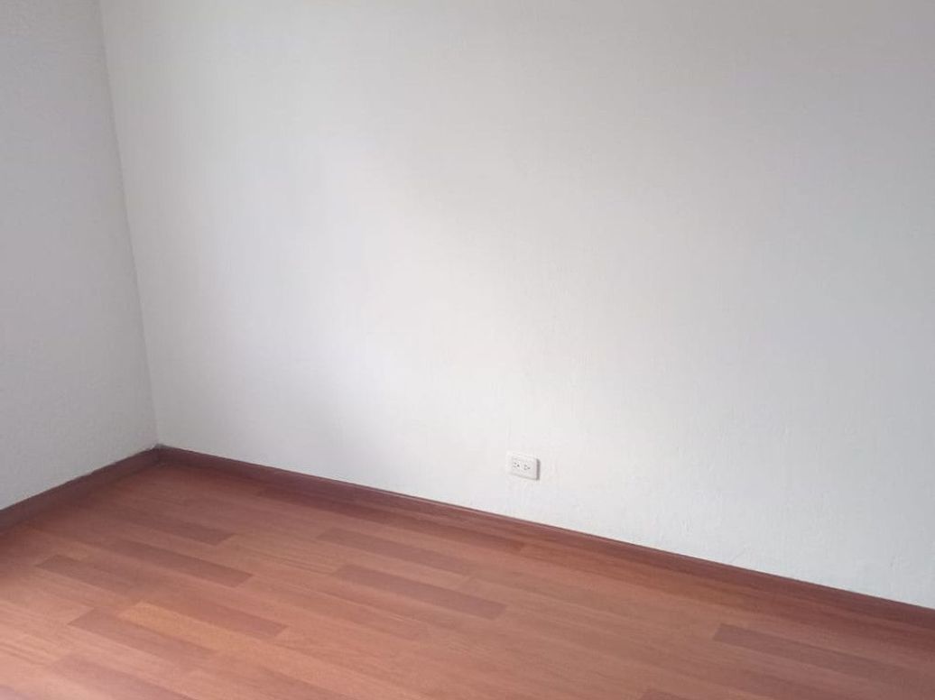 Casa de 3 alcobas en venta en Villas Del Madrigal, Bogotá, 82 m² · foto 3 de 18