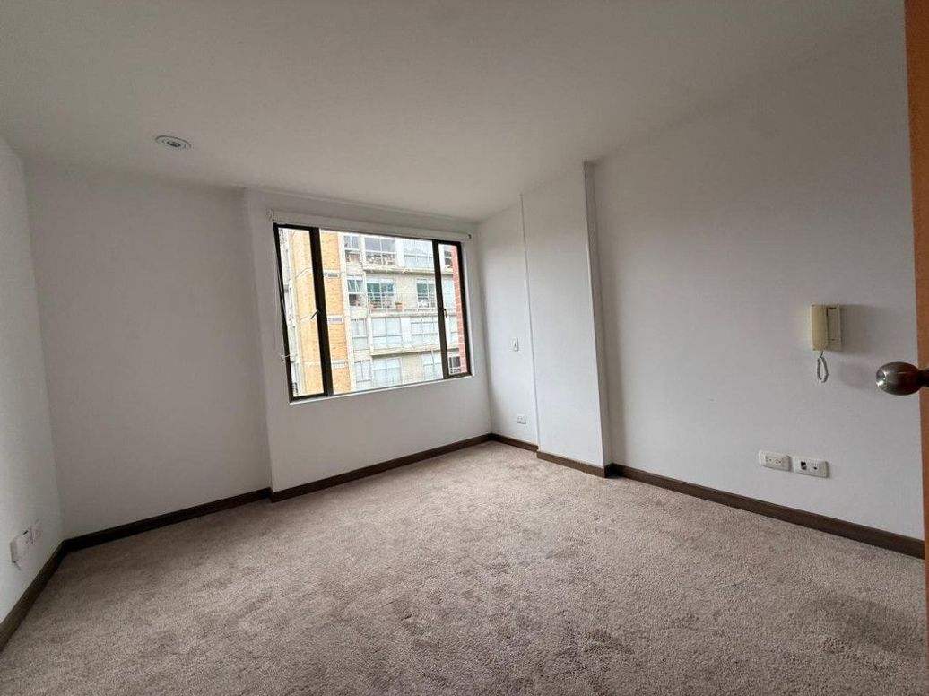 Apartamento de 1 alcoba en venta en Bella Suiza, Bogotá, 55 m² · foto 14 de 20