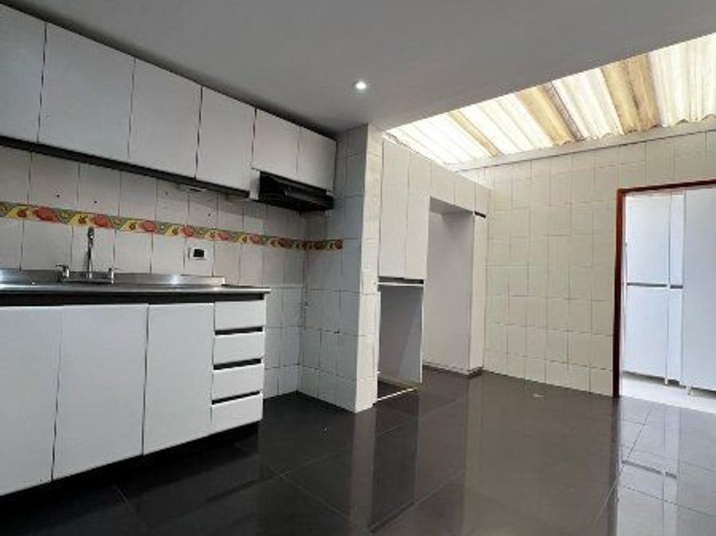 Casa de 3 alcobas en venta en Bolivia, Bogotá, 68 m² · foto 5 de 20