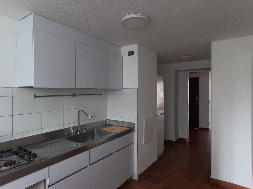Apartamento de 2 alcobas en arriendo en Niza, Bogotá, 87 m² · foto 8 de 20