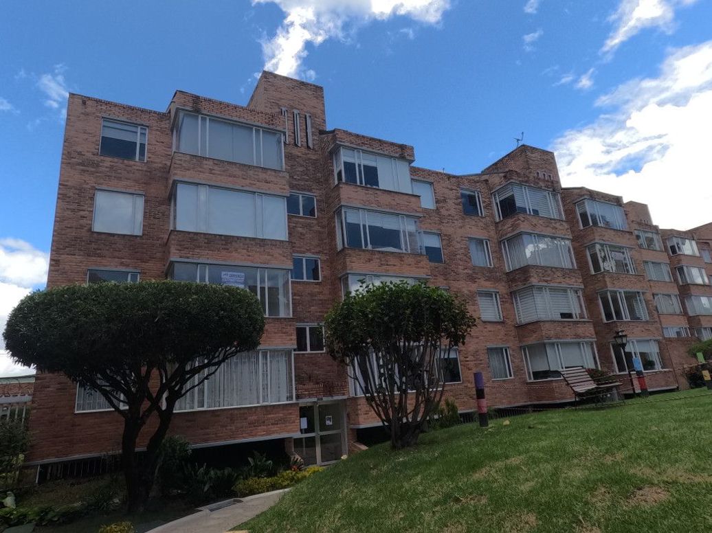 Apartamento de 2 alcobas en arriendo en Niza, Bogotá, 87 m² · foto 2 de 20