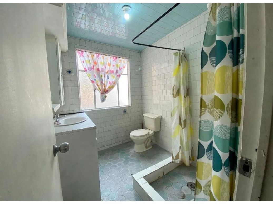 Casa de 6 alcobas en venta en Restrepo, Bogotá, 182 m² · foto 11 de 11