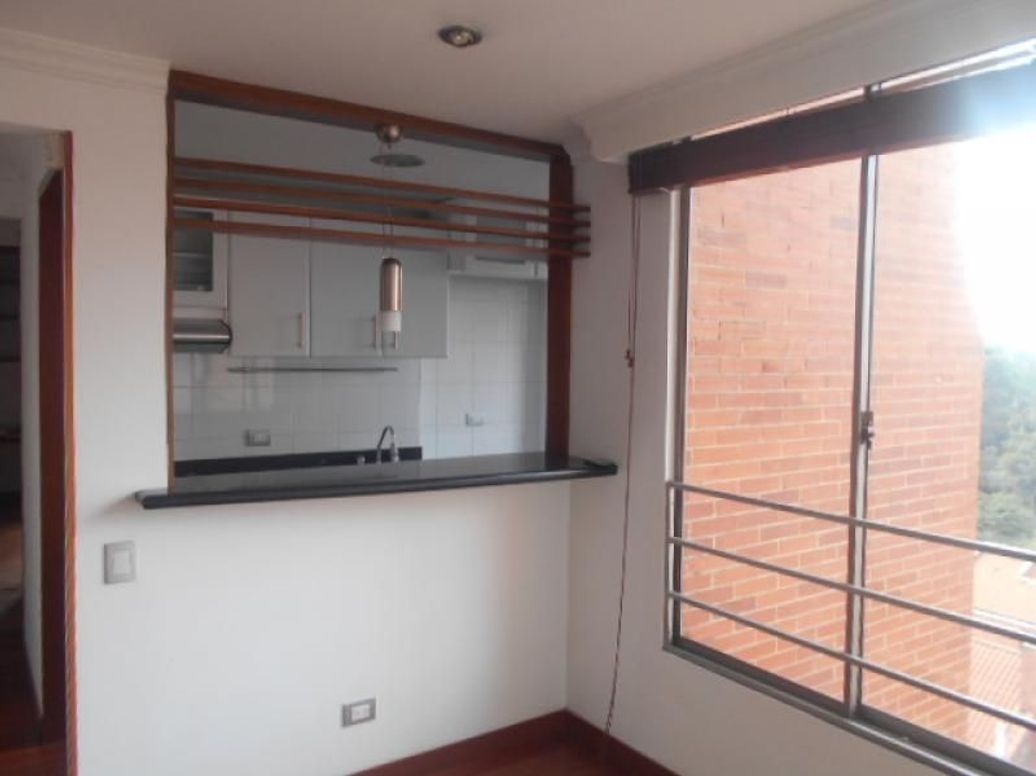 Apartamento de 2 alcobas en venta en Parque Popular Salitre, Bogotá, 71 m² · foto 3 de 20
