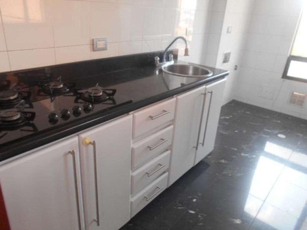 Apartamento de 2 alcobas en venta en Parque Popular Salitre, Bogotá, 71 m² · foto 5 de 20