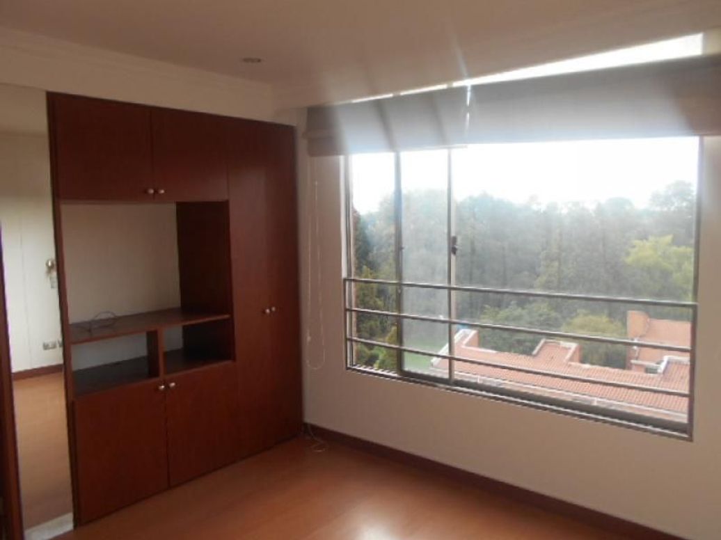 Apartamento de 2 alcobas en venta en Parque Popular Salitre, Bogotá, 71 m² · foto 12 de 20