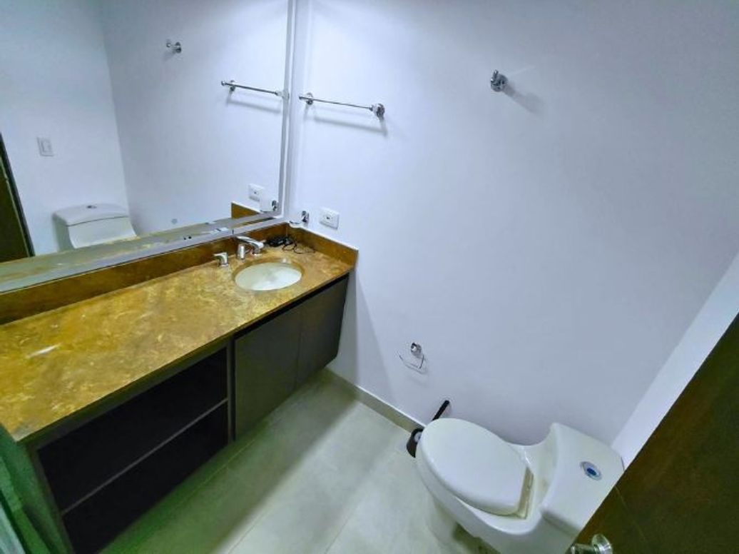 Apartamento de 3 alcobas en venta en Modelia, Bogotá, 100 m² · foto 15 de 20