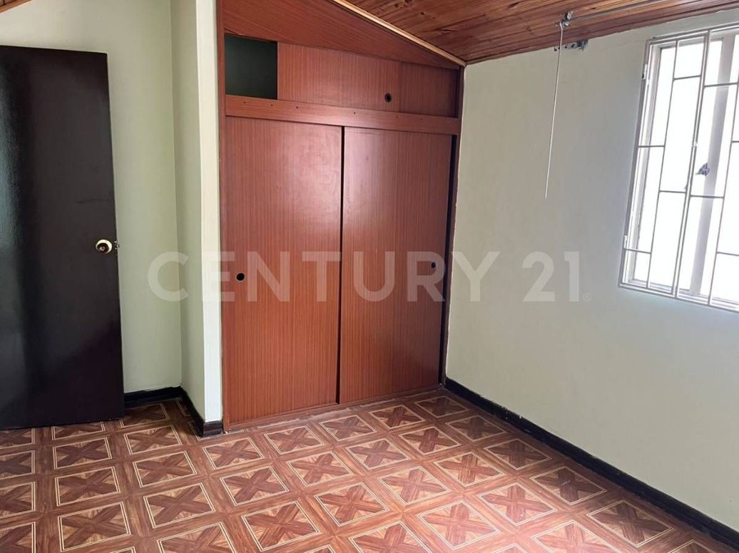 Casa de 4 alcobas en venta en Villas De Granada, Bogotá, 127 m² · foto 16 de 20