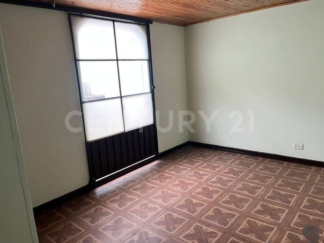 Casa de 4 alcobas en venta en Villas De Granada, Bogotá, 127 m² · foto 8 de 20