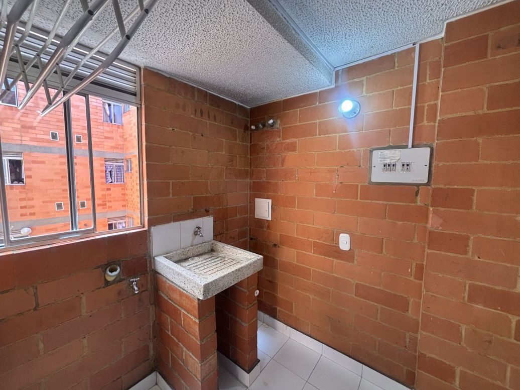 Apartamento de 3 alcobas en venta en Brasil, Bogotá, 43 m² · foto 13 de 17