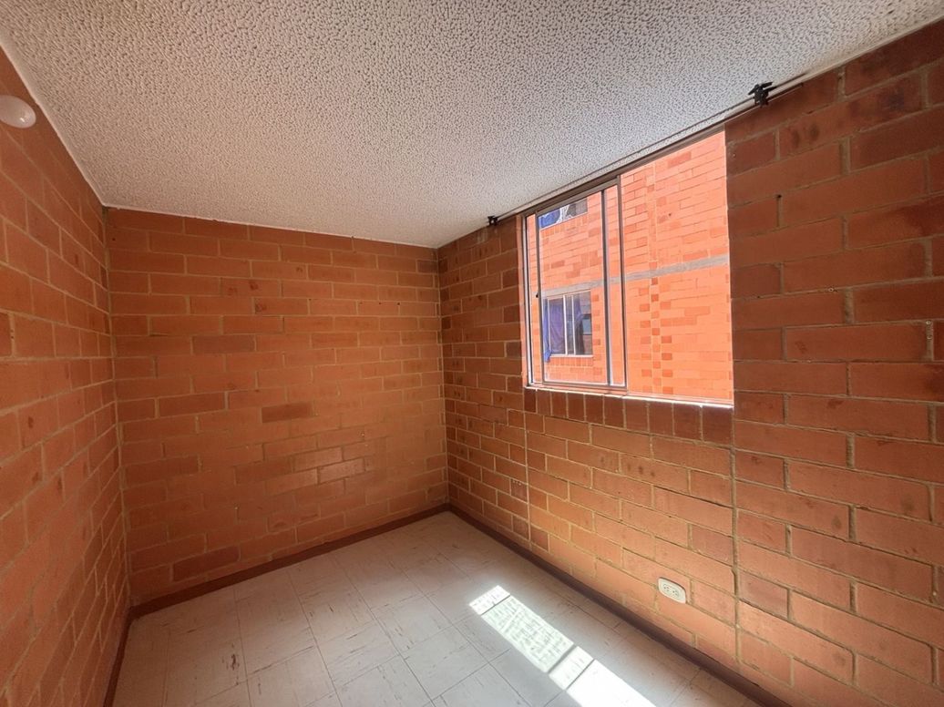 Apartamento de 3 alcobas en venta en Brasil, Bogotá, 43 m² · foto 9 de 17