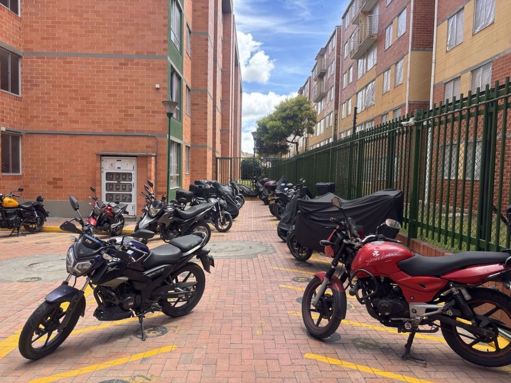 Apartamento de 3 alcobas en venta en Brasil, Bogotá, 43 m² · foto 15 de 17