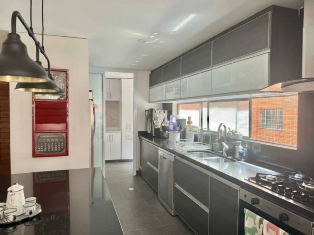 Apartamento de 2 alcobas en venta en La Carolina, Bogotá, 96 m² · foto 5 de 20