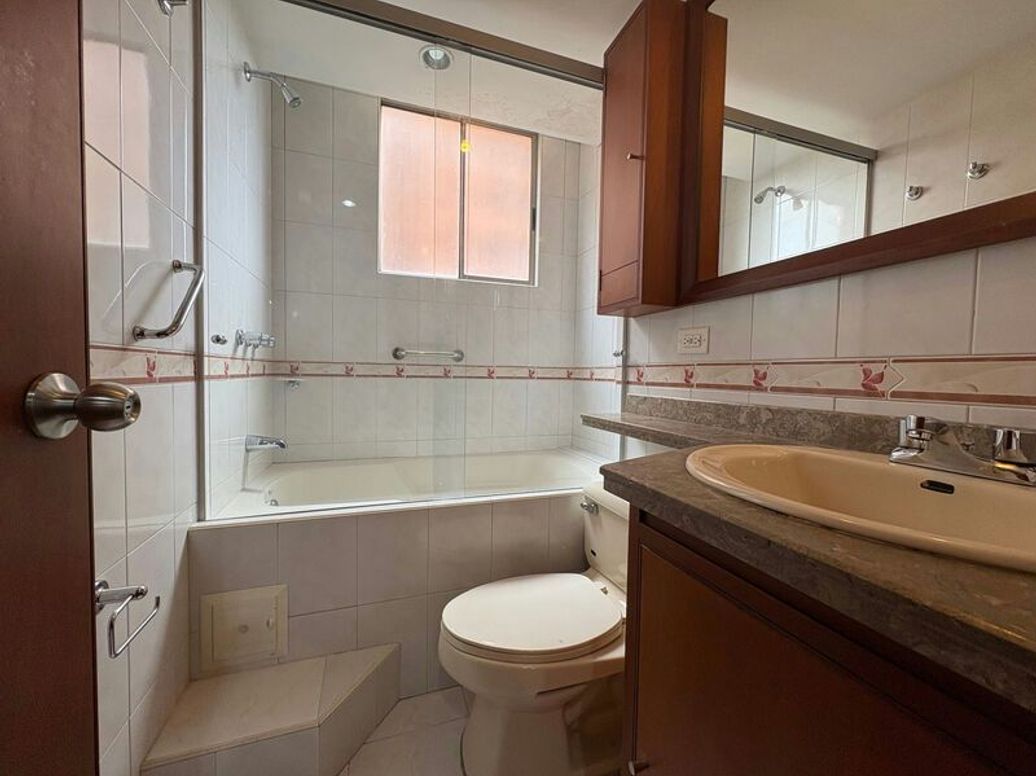 Apartamento de 3 alcobas en venta en Mónaco, Bogotá, 126 m² · foto 14 de 20